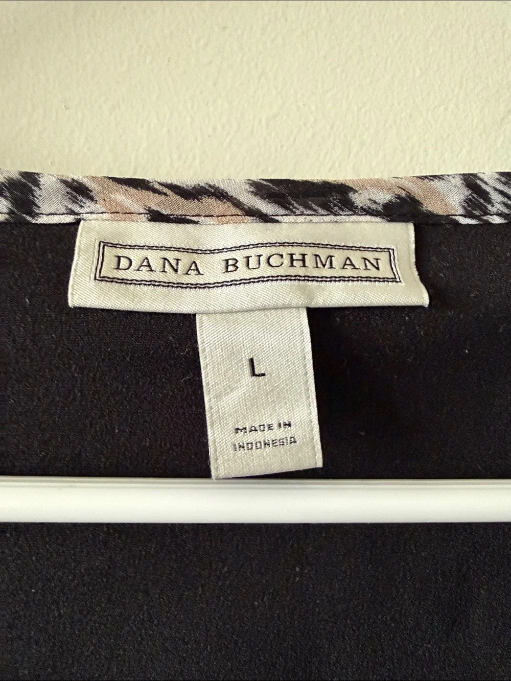 EUC Dana Buchman Double-Layer Printed Top - Picture 3 of 7